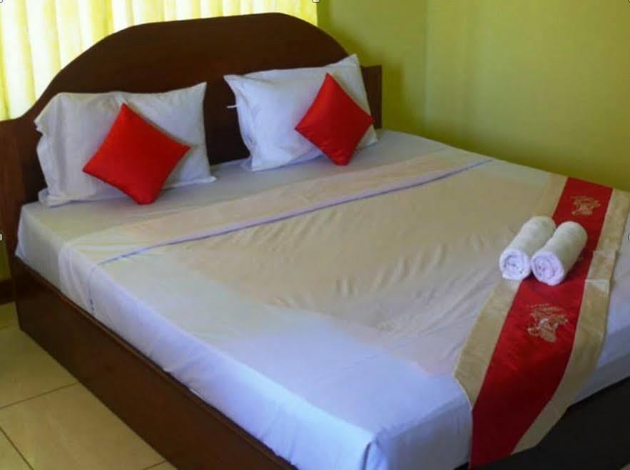 Side Walk Hotel Siem Reap Exterior foto